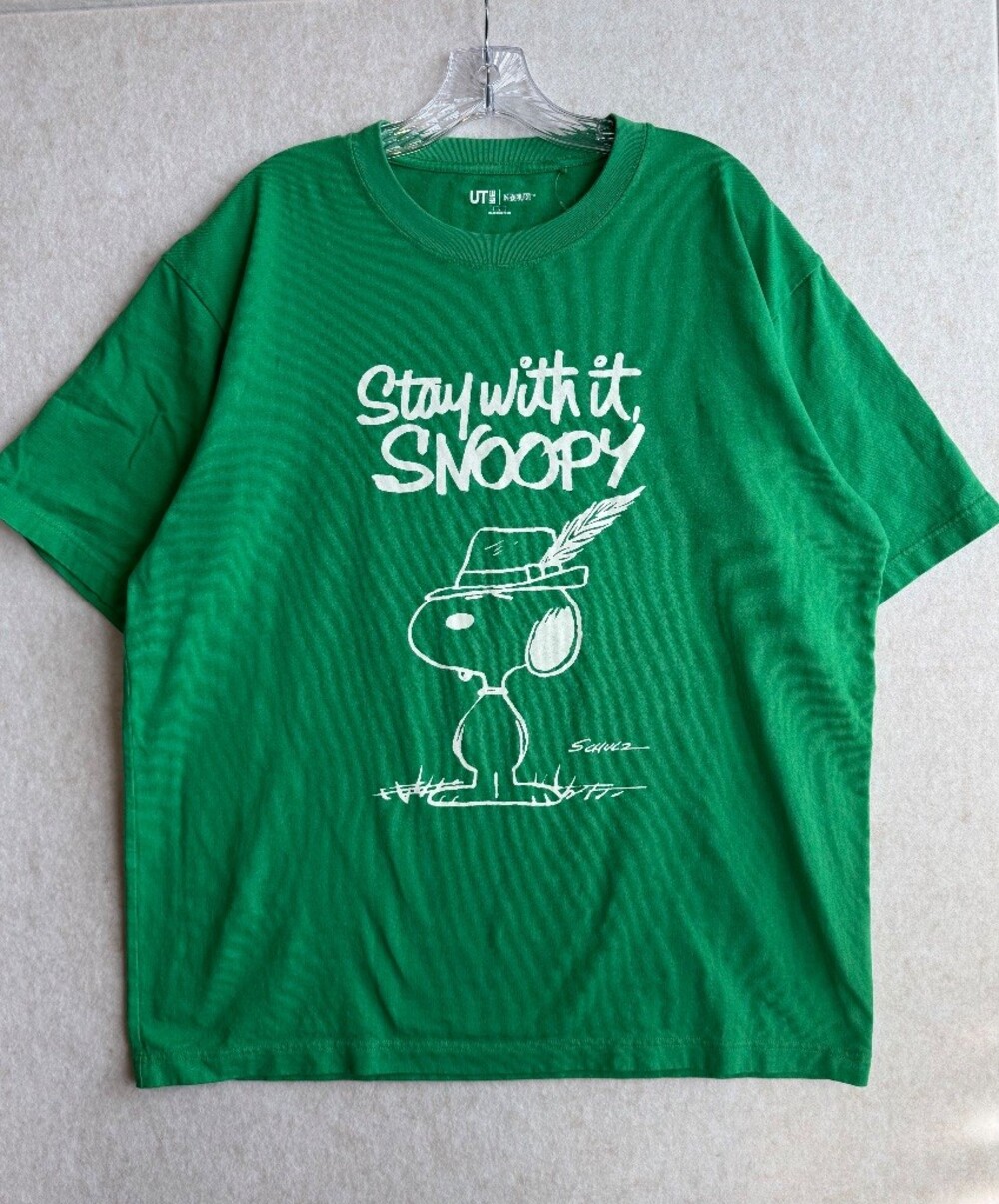 Uniqlo UT Peanuts Snoopy Stay With It Graphic T Shirt Green Large Schulz